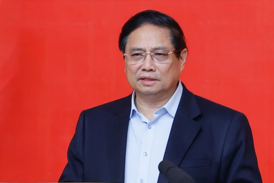 Thủ tướng: Mạnh dạn đặt hàng, giao việc lớn cho các tập đoàn, doanh nghiệp tư nhân