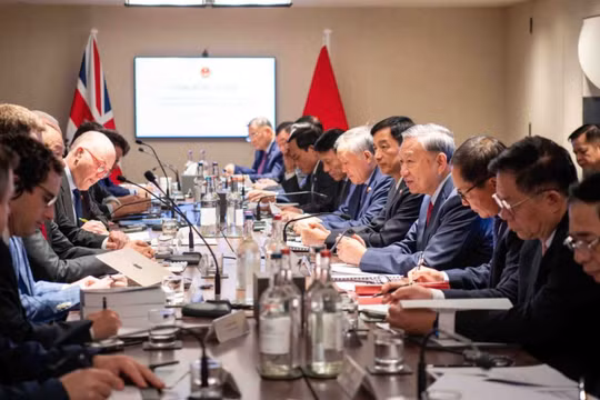 Tổng bí thư Tô Lâm mời các nhà khoa học, chuyên gia AI quốc tế đến Việt Nam làm việc