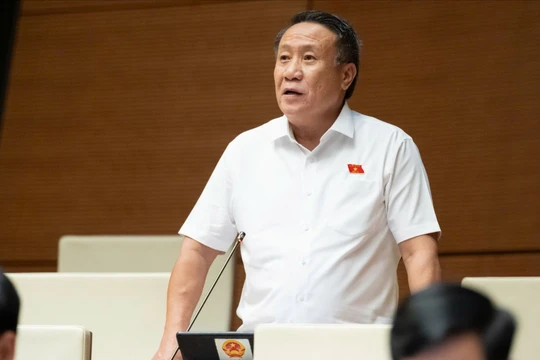 Giá vàng “leo thang”, do thể chế hay thực thi chính sách?