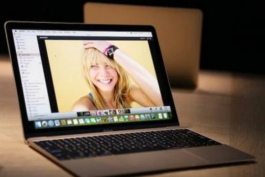 Apple được cho là đang nghiên cứu phát triển một dòng MacBook mới (Ảnh Reuters)