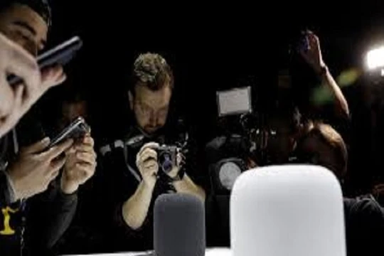 Dòng loa Apple HomePod sẽ không có tùy chọn điều chỉnh EQ bằng tay (Ảnh Reuters)