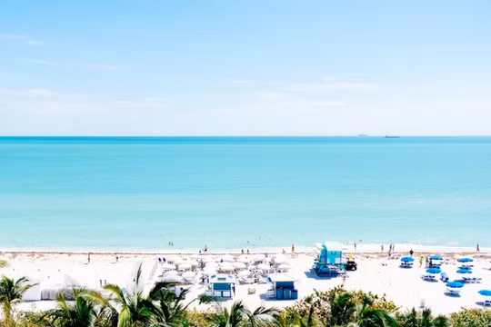 Miami nằm trong top 10 thành phố Mỹ đón lượng khách đến thăm lớn nhất (Ảnh Unsplash)