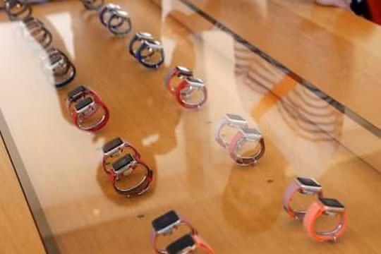 Apple Watch Series 3 có thể là nguyên nhân làm giảm doanh số các sản phẩm Apple Watch trước (Ảnh Reuters)