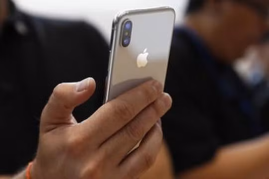 LG sẽ cung cấp màn hình OLED cho Apple trong năm 2018 (Ảnh Reuters)