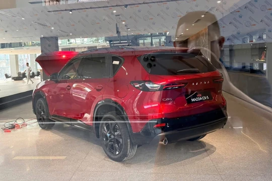 Mazda CX-5 thế hệ mới bất ngờ lộ diện tại Việt Nam, rộ thông tin sắp ra mắt