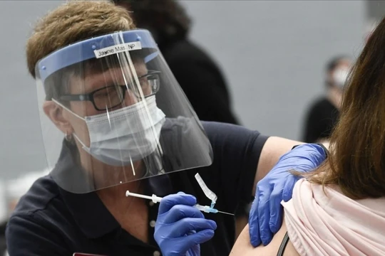 Dịch Covid-19 kéo dài âm ỉ tiềm ẩn những hậu hoạ khôn lường nào?