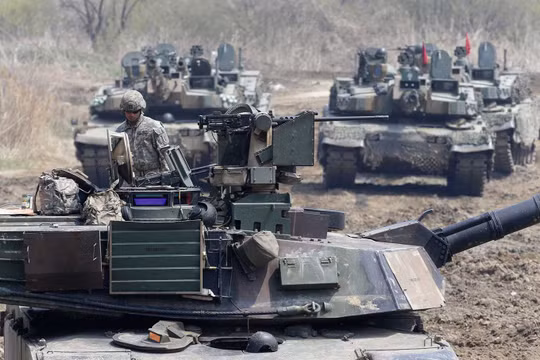 Binh sĩ Mỹ trong một nội dung tập trận chung với quân đội Hàn Quốc (Ảnh: The Nation)