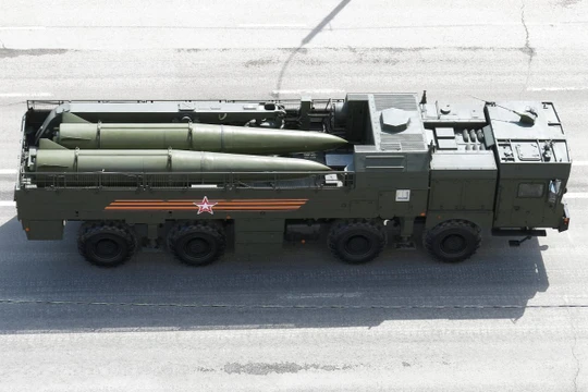 Tổ hợp tên lửa 9K720 Iskander-M của Nga (Ảnh: National Interest)