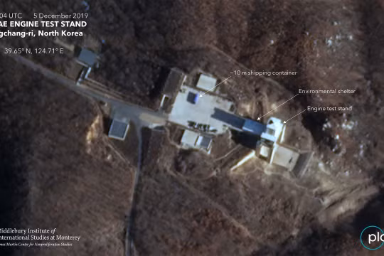 Bức ảnh chụp vệ tinh cho thấy nhiều hoạt động đang được nối lại tại bãi thử động cơ tên lửa ở Sohae, Triều Tiên (Ảnh: CNN)