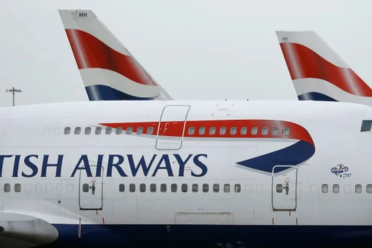 Một chiếc máy bay của British Airlines hạ cánh tại sân bay Heathrow ở thủ đô London (Ảnh: Washington Post)