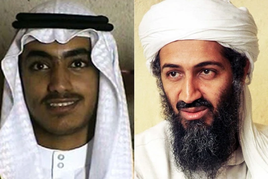 Hamza bin Laden (trái) và cha mình là trùm khủng bố Osama bin Laden (Ảnh: Getty)