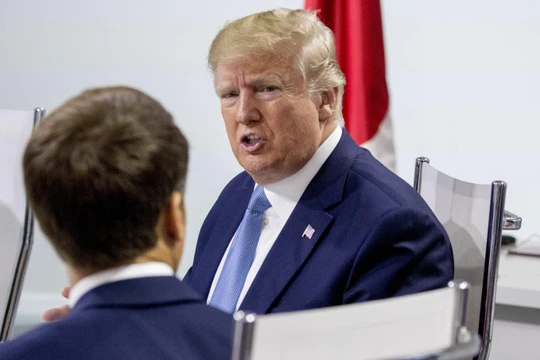 Tổng thống Trump tại Hội nghị thượng đỉnh G7 tổ chức tại Biaritz, Pháp (Ảnh: QZ)