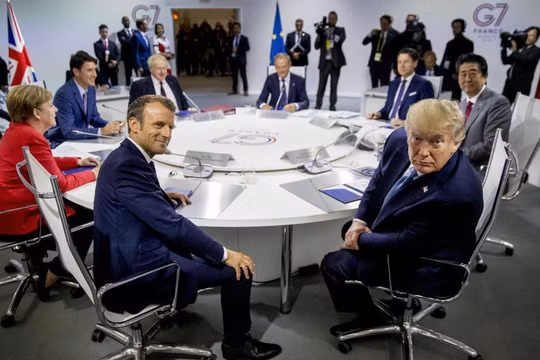 Tổng thống Mỹ Donald Trump cùng các nhà lãnh đạo tại Hội nghị thượng đỉnh G7 tổ chức tại Pháp (Ảnh: France24)