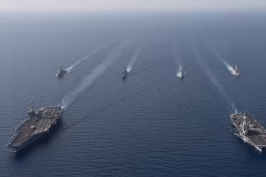 Chiến hạm Mỹ, Pháp, Đan Mạch tuần tra chung trên biển vào tháng 4/2019 (Ảnh: US Navy)