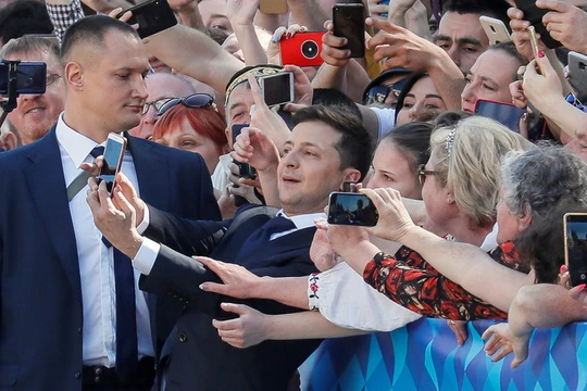 Show diễn của ông Zelensky dường như vẫn chưa kết thúc (Ảnh: Reuters)