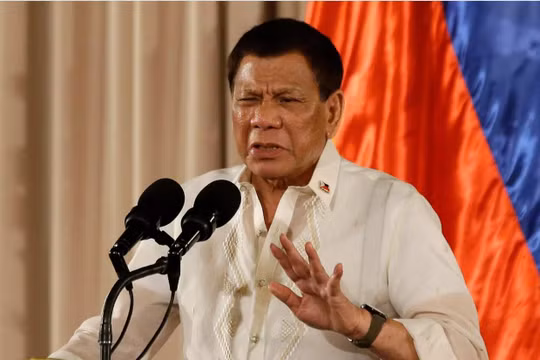 Tổng thống Duterte khẳng định sẽ không cho phép Mỹ đặt tên lửa trên lãnh thổ Philippines (Ảnh: The Sun)