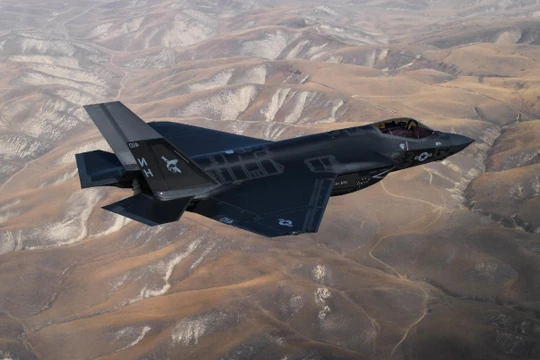 Mẫu phi cơ chiến đấu thế hệ thứ 5 F-35 do Lockheed Martin chế tạo (Ảnh: National Interest)