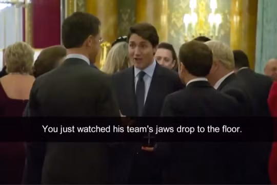 Nhóm lãnh đạo NATO thảo luận trong sự kiện tổ chức tại Điện Buckingham (Ảnh: Guardian)