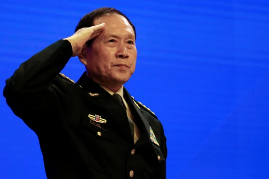 Ông Ngụy Phượng Hòa phát biểu tại Đối thoại Shangri-La sáng 2/6 (Ảnh: Guardian)