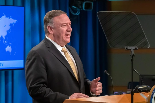 Ngoại trưởng Mỹ Mike Pompeo đưa ra quyết định gây sốc của chính quyền Trump (Ảnh: Getty)