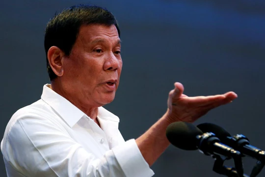 Tổng thống Duterte từng nhiều lần công khai chỉ trích các hành động của Mỹ (Ảnh: AP)