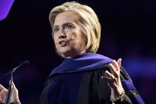 Có nhiều thông tin cho rằng bà Clinton có thể nhập cuộc đua phía đảng Dân chủ (Ảnh: Inquirer)