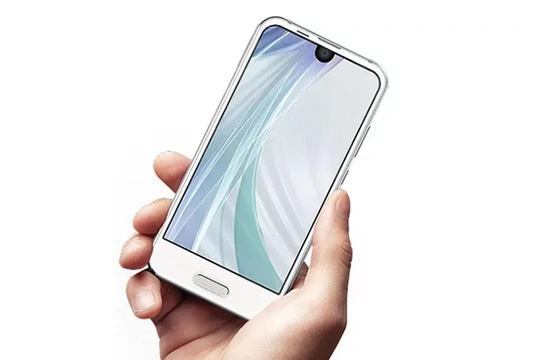 Aquos R Compact (ảnh: The Verge)