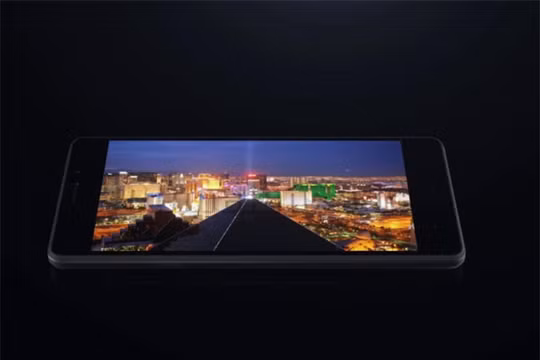 Nhiều người thích sử dụng điện thoại pin "trâu" để làm điện thoại dự phòng cho smartphone