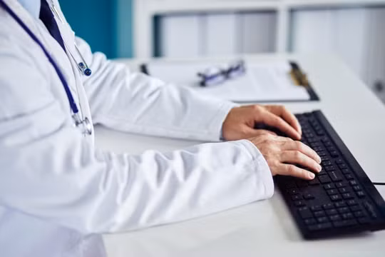 Bệnh viện có thể là mục tiêu tấn công của tin tặc (ảnh Getty Images)