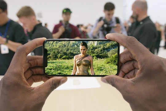 (ảnh minh họa: MKBHD)