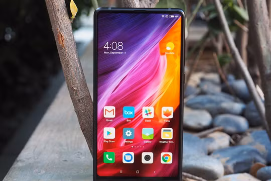 Xiaomi Mi MIX 2 (ảnh: Android Central)