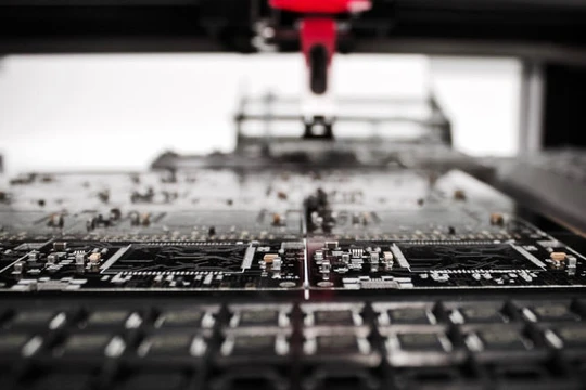 Các cơ quan nhà nước được lệnh thay thế các thiết bị và phần mềm nước ngoài bằng thiết bị và phần mềm trong nước theo lộ trình "5-3-2"