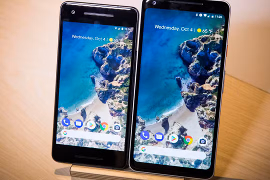 Bộ đôi Pixel 2 và Pixel 2 XL (ảnh: CNET)