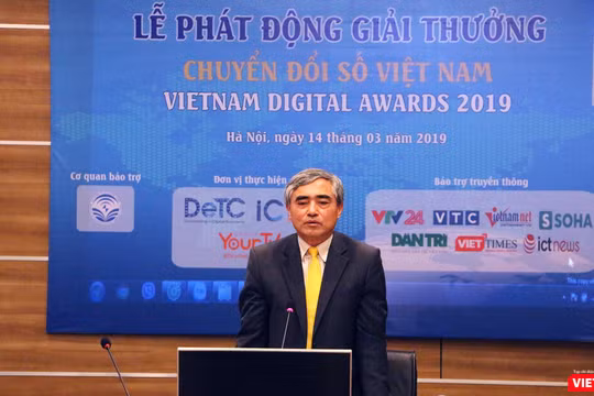 ông Nguyễn Minh Hồng, Chủ tịch Hội Truyền thông Số Việt Nam tại lễ phát động Giải thưởng Vietnam Digital Awards 2019