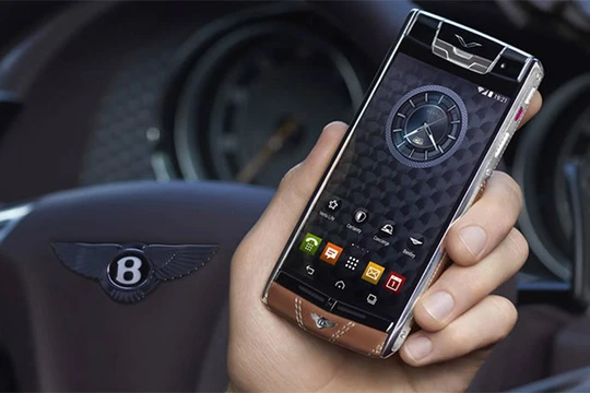 Điện thoại Vertu có giá lên tới trăm triệu đồng