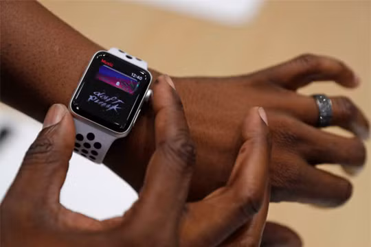 Apple Watch 3 vừa được Apple cho ra mắt cùng với bộ 3 iPhone hôm 12/9 (Business Insider)
