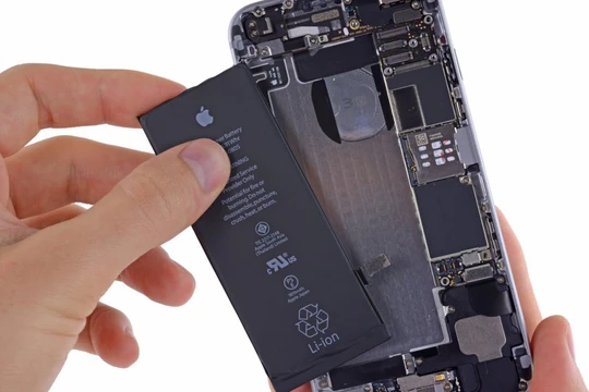 Nếu pin chai trên 20%, bạn có thể cân nhắc thay thế viên pin mới