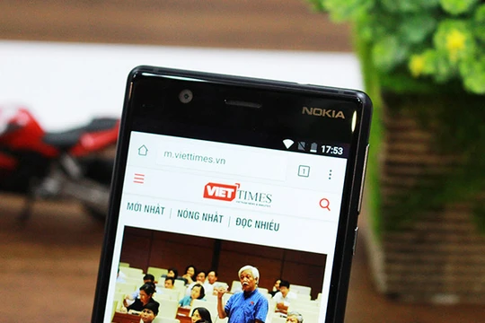Nokia 3 có giao diện người dùng tương đối đơn giản với các icon màu xanh dương.