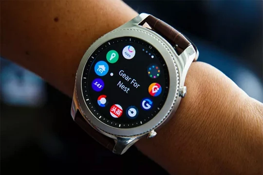 Đồng hồ thông minh Gear S3 của Samsung (ảnh CNET)