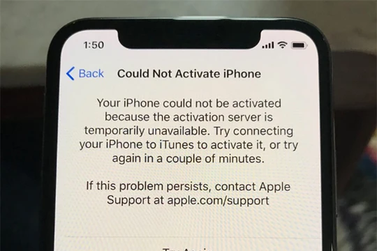 iPhone X hiện thông báo không thể kích hoạt (ảnh: Phone Arena)