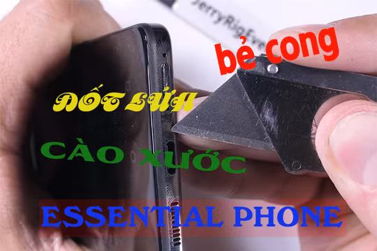 Essential Phone là mẫu điện thoại rất bền