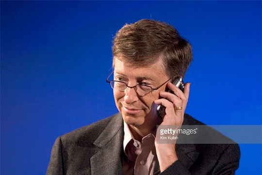 Tỷ phú Bill Gates vừa chuyển sang sử dụng điện thoại Android (ảnh: Getty Images)