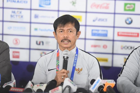 HLV Indra Safri (ảnh: thethao247)