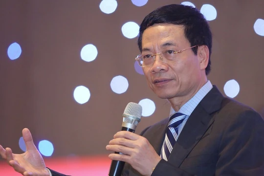 Quyền Bộ trưởng Bộ Thông tin - Truyền thông Nguyễn Mạnh Hùng (ảnh: VnEconomy)
