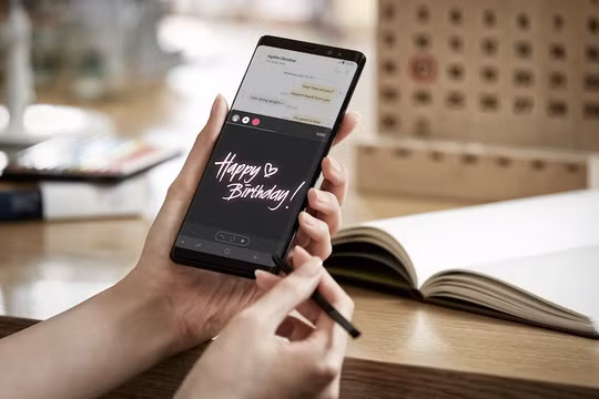 Spen sẽ được nâng cấp rất nhiều khi ra mắt cùng phiên bản Galaxy Note 9 (ảnh: FPT Shop)