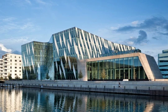 Trụ sở Saxo Bank ở Copenhaghen, Đan Mạch (ảnh: Adam Mark)