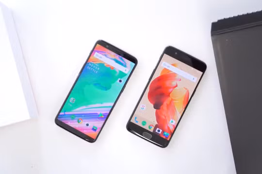 OnePlus 5T (ảnh: Slash Gear)