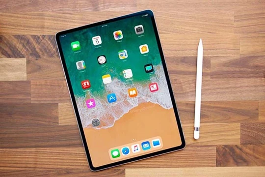 iPad Pro có giá khởi điểm là 800 USD