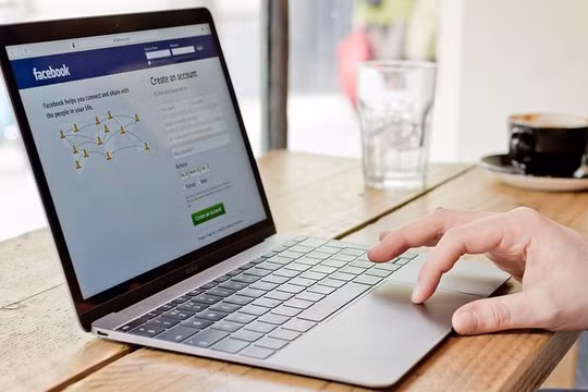 Apple muốn "hô biến" bàn phím và trackpad trên MacBook (ảnh: Macworld UK)