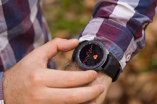 Đồng hồ thông minh Gear S3 của Samsung (ảnh Phone Arena)